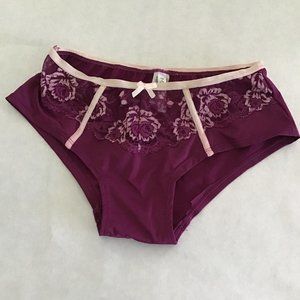 Maddie & Coco purple/pink lace panties size S